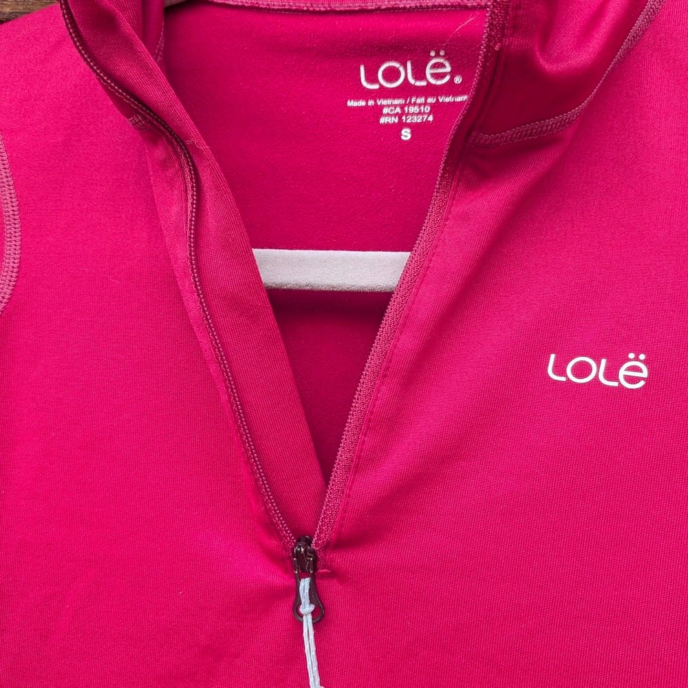 Lole 1/4 zip raspberry Activewear top small